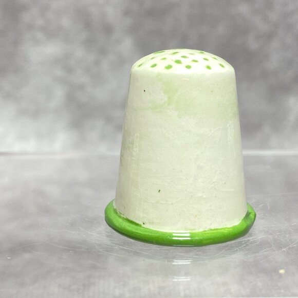 Hand-Painted Wooden Thimble With Green Christmas Tree Design & Polka Dot Top - Picture 4 of 9